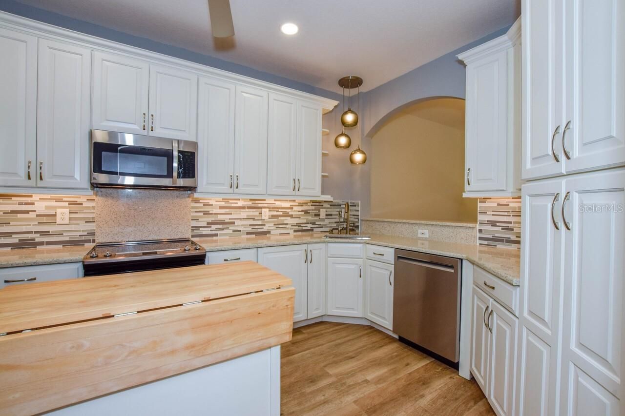 877 Tartan Drive, Unit 102, Venice, FL 34293 Photo