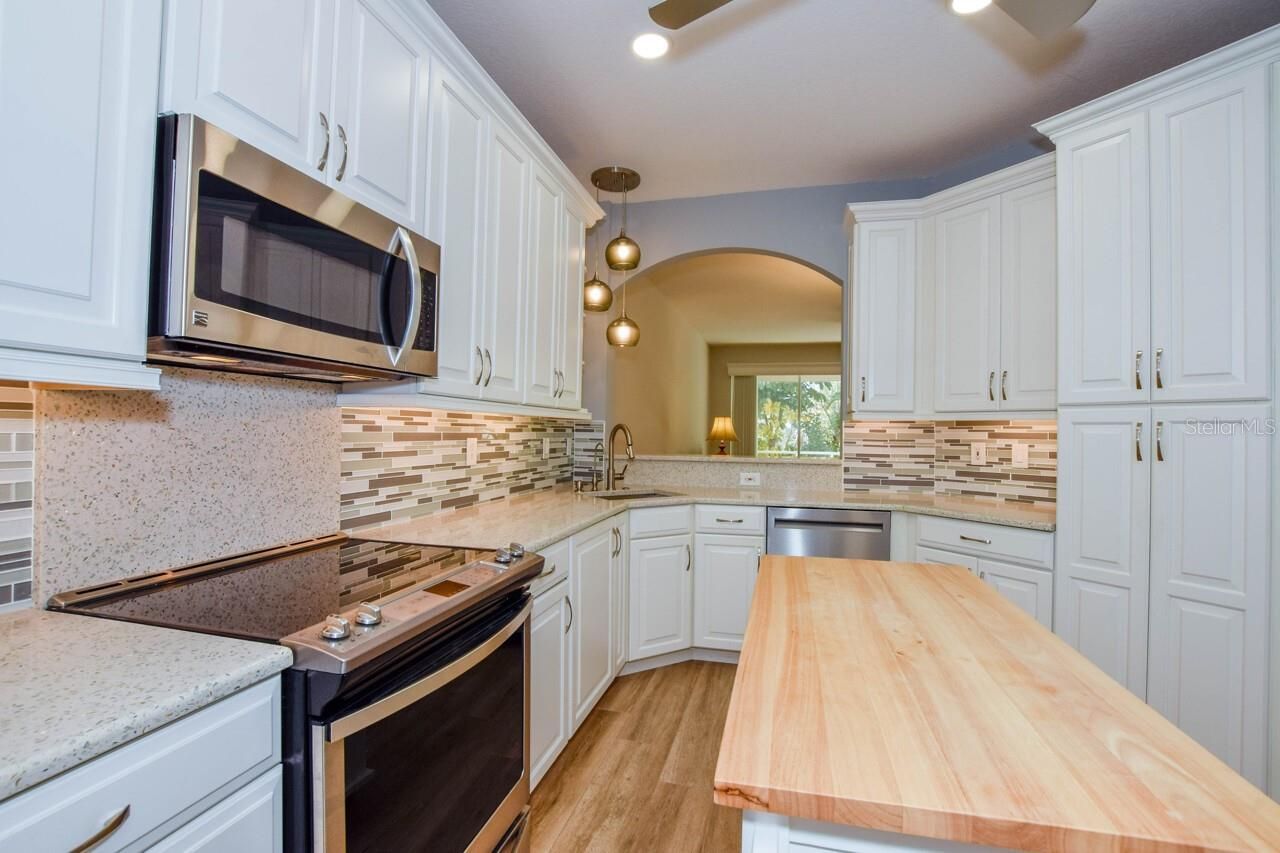 877 Tartan Drive, Unit 102, Venice, FL 34293 Photo