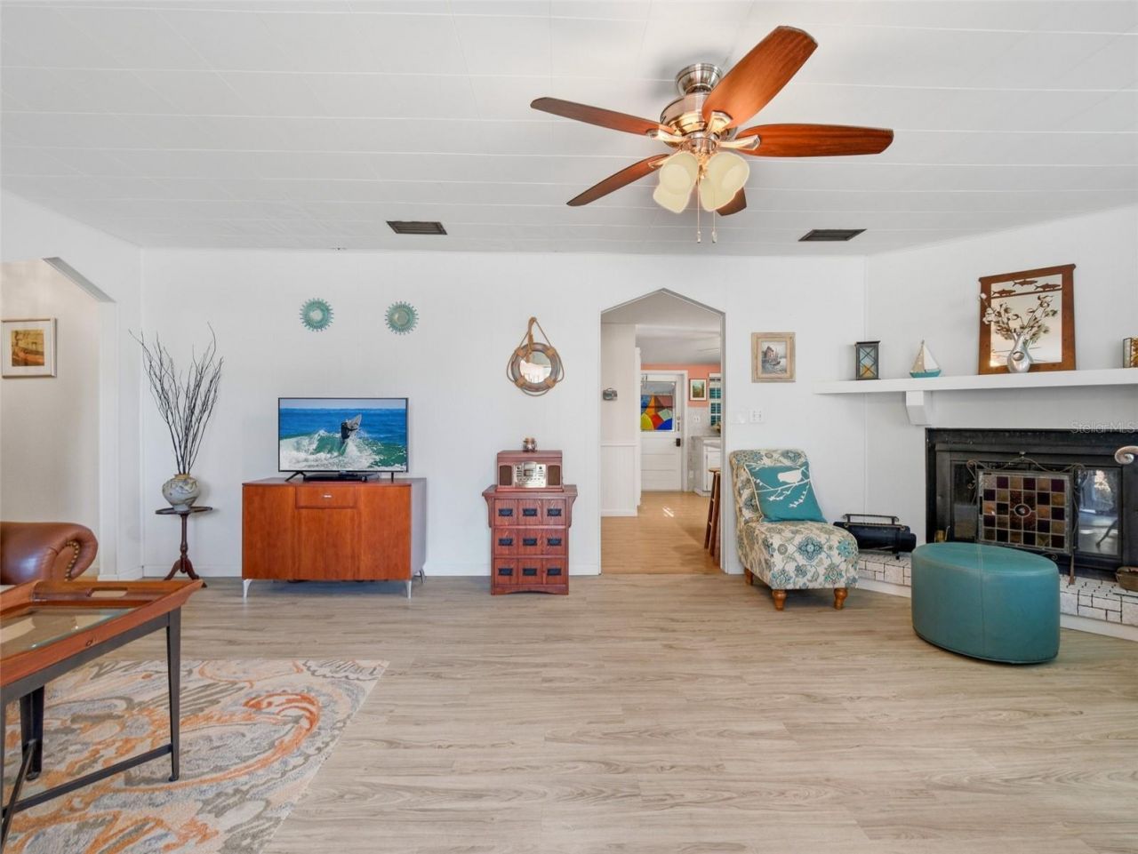 813 E 11th Avenue, New Smyrna Beach, FL 32169 Photo