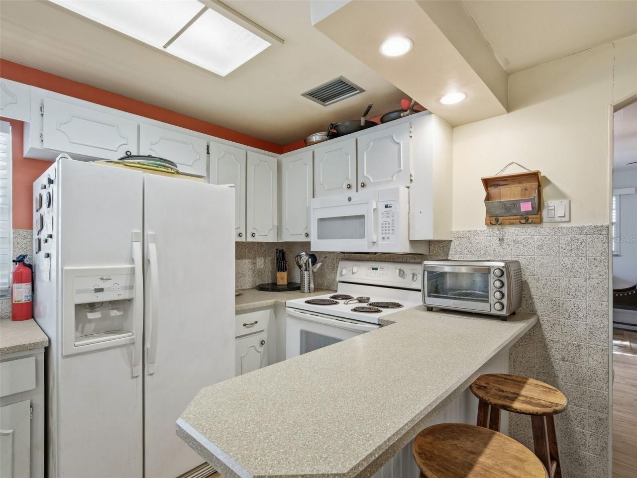 813 E 11th Avenue, New Smyrna Beach, FL 32169 Photo