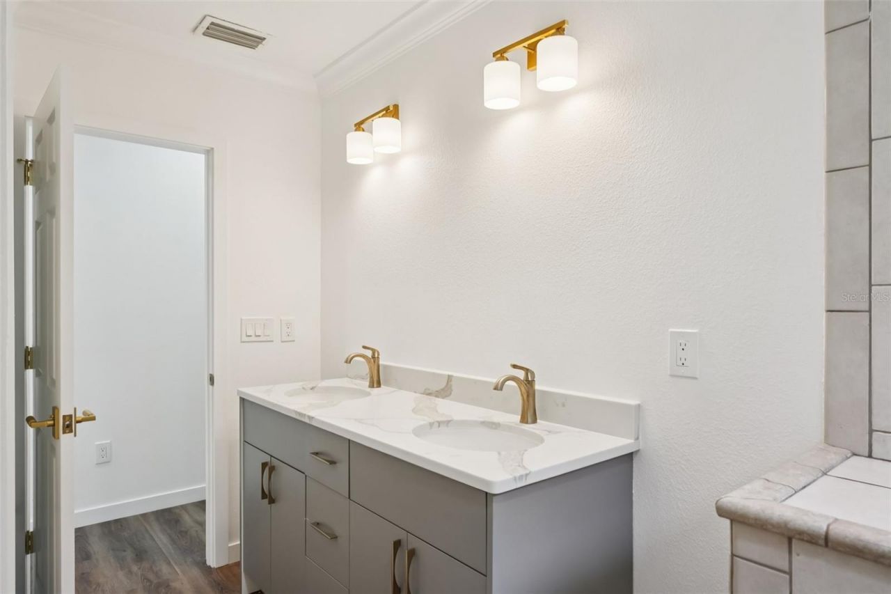 10826 Twin Palms Ranch Road, Gibsonton, FL 33534 Photo