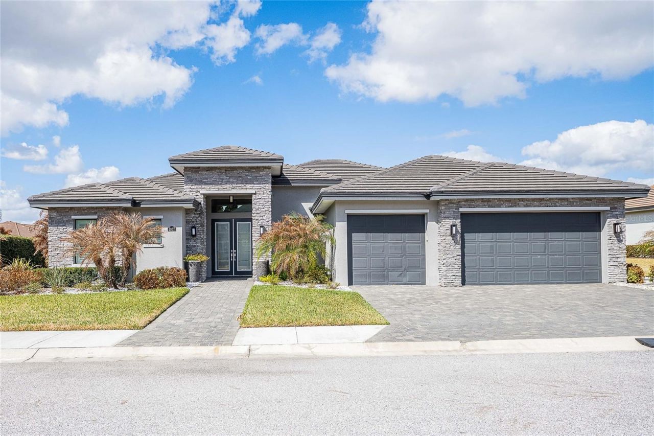 1957 Grasslands Boulevard, Lakeland, FL 33803 Photo