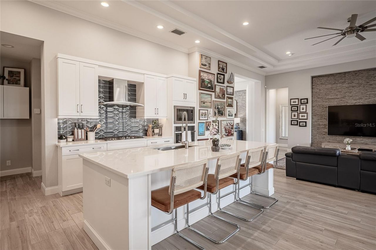 1957 Grasslands Boulevard, Lakeland, FL 33803 Photo