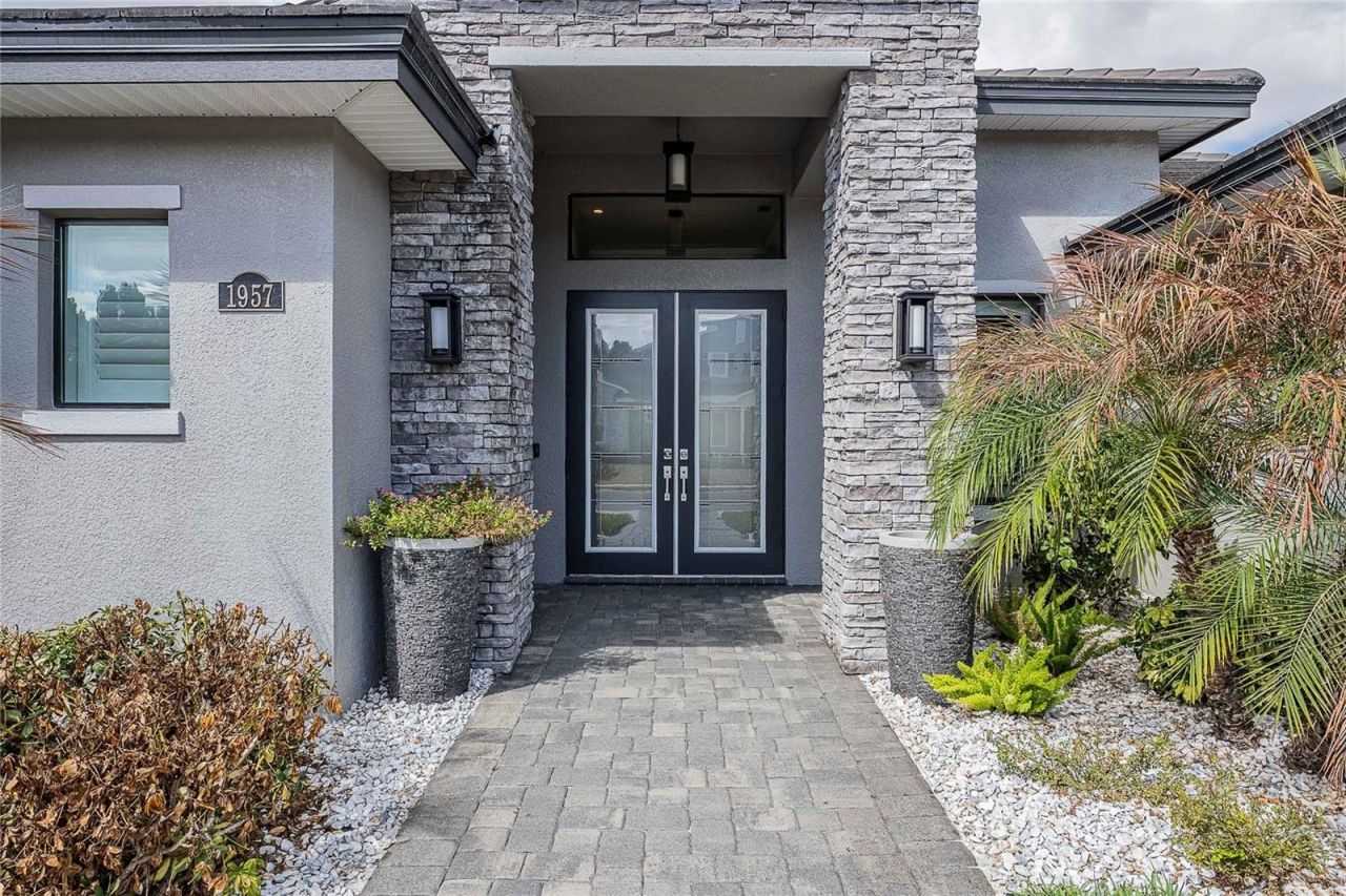 1957 Grasslands Boulevard, Lakeland, FL 33803 Photo