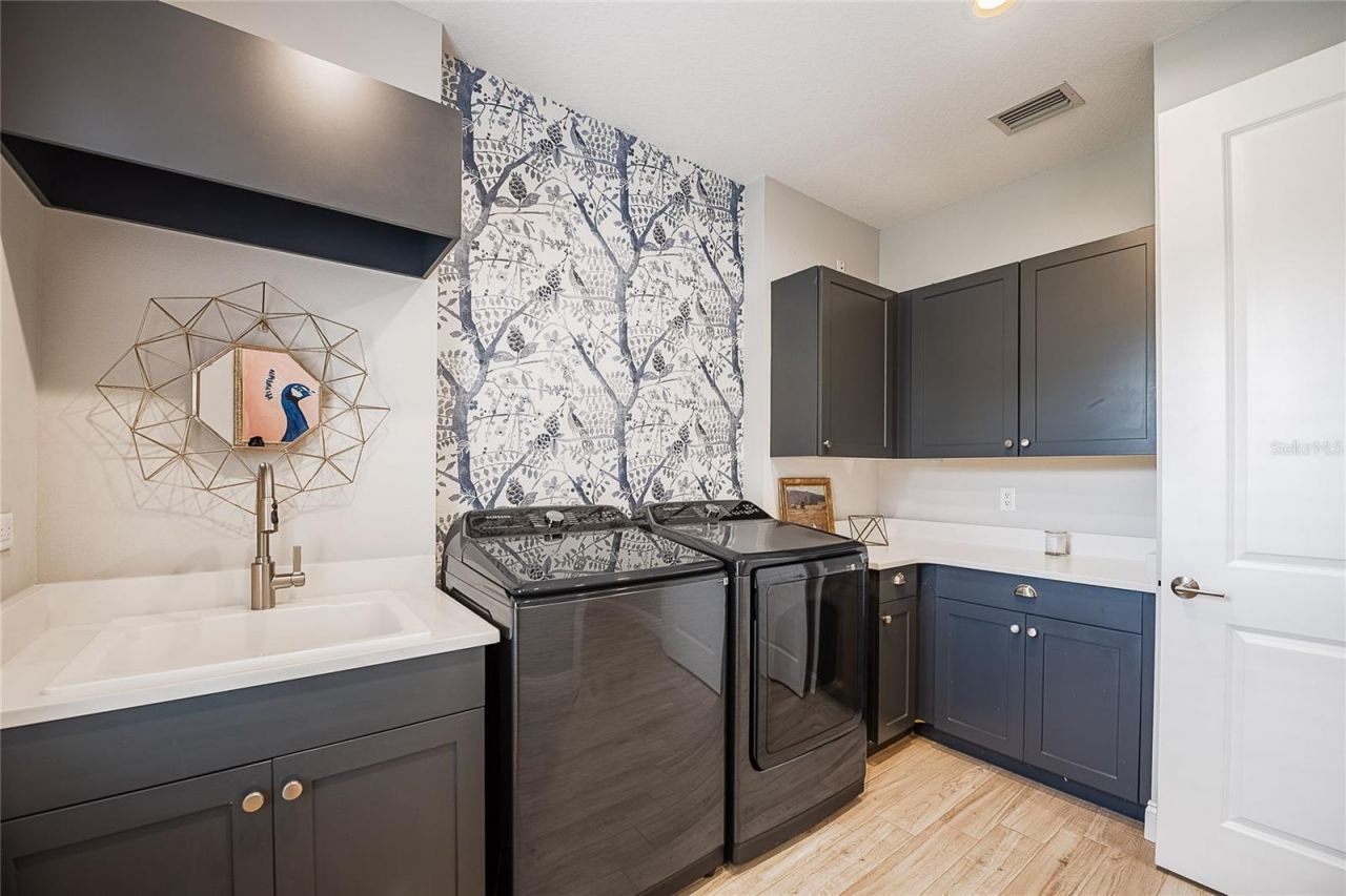 1957 Grasslands Boulevard, Lakeland, FL 33803 Photo