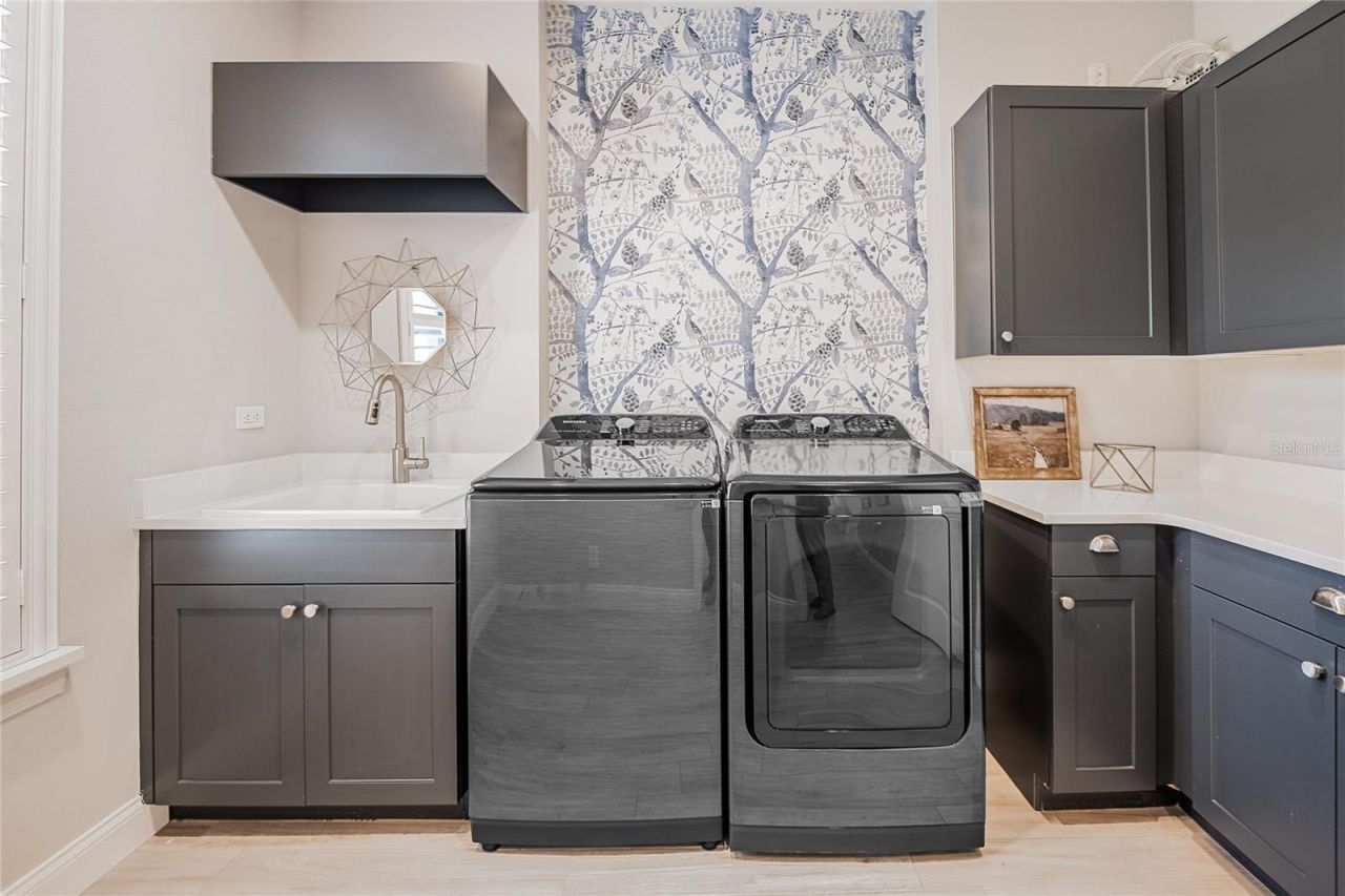 1957 Grasslands Boulevard, Lakeland, FL 33803 Photo