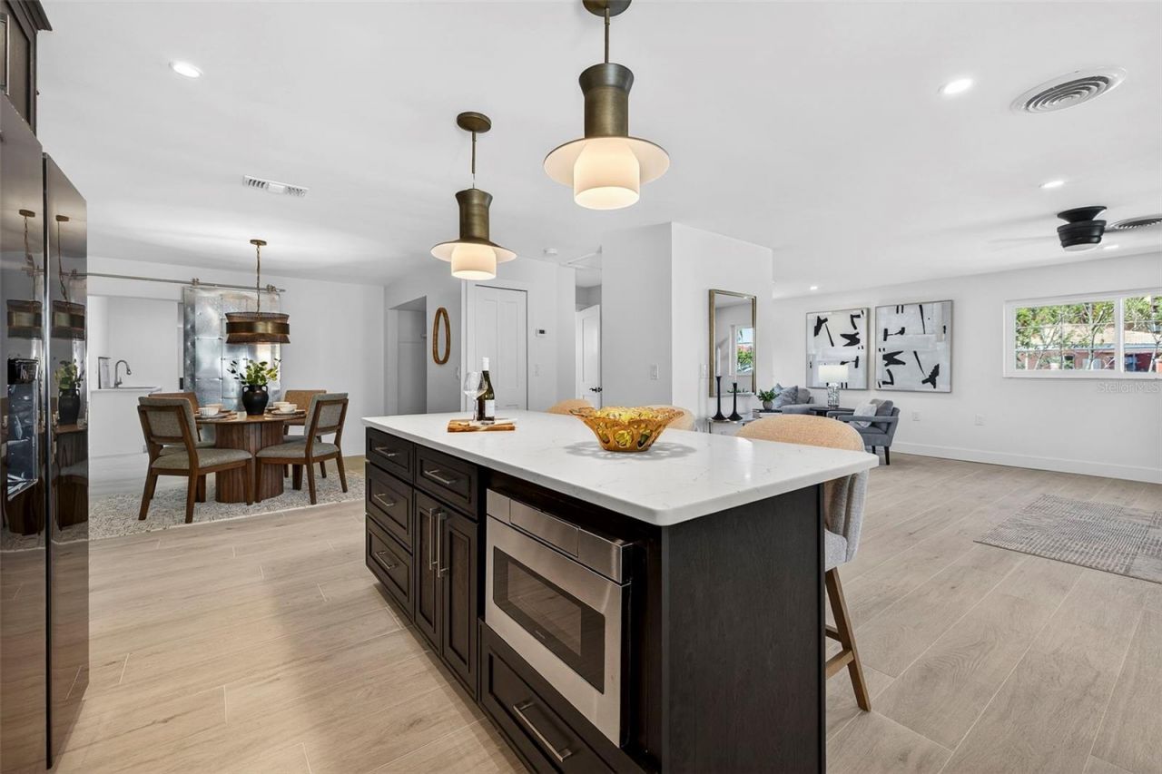 16611 Gulf Boulevard, North Redington Beach, FL 33708 Photo