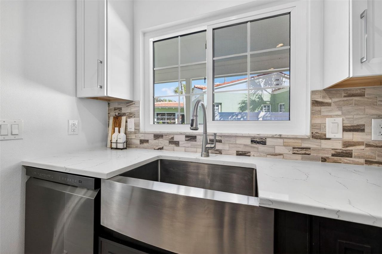 16611 Gulf Boulevard, North Redington Beach, FL 33708 Photo