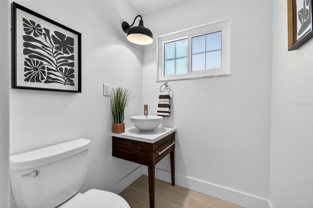 16611 Gulf Boulevard, North Redington Beach, FL 33708 Photo