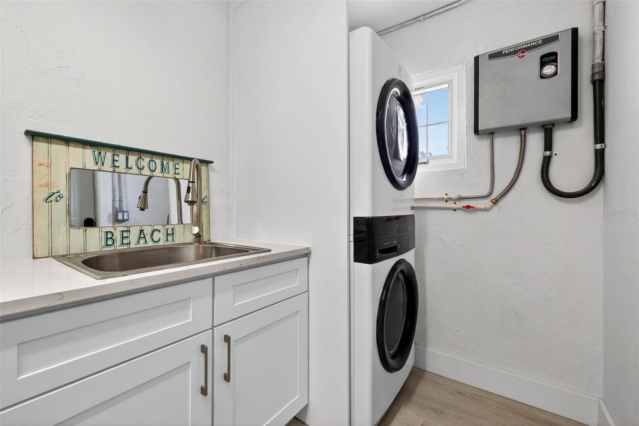 16611 Gulf Boulevard, North Redington Beach, FL 33708 Photo