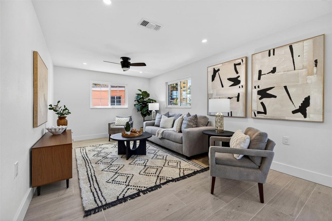 16611 Gulf Boulevard, North Redington Beach, FL 33708 Photo