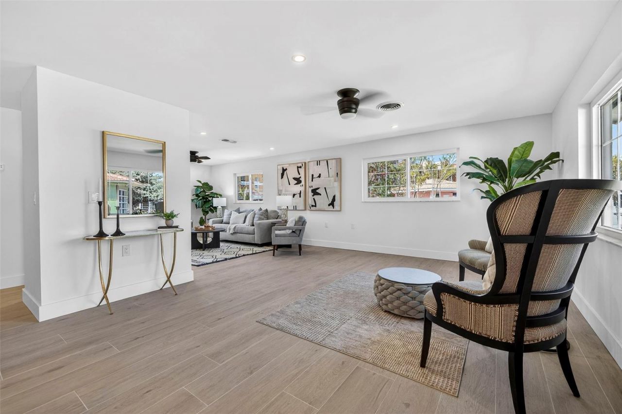 16611 Gulf Boulevard, North Redington Beach, FL 33708 Photo