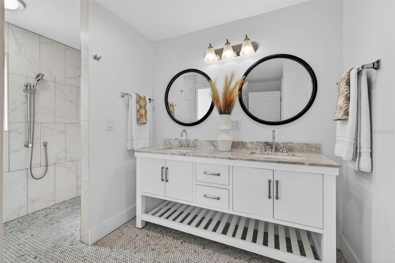 16611 Gulf Boulevard, North Redington Beach, FL 33708 Photo