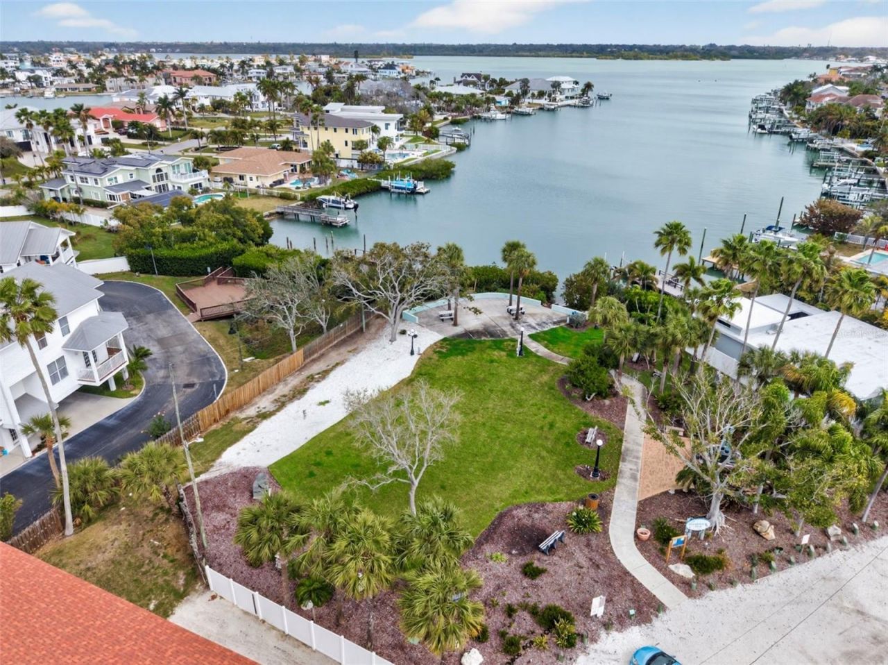 16611 Gulf Boulevard, North Redington Beach, FL 33708 Photo