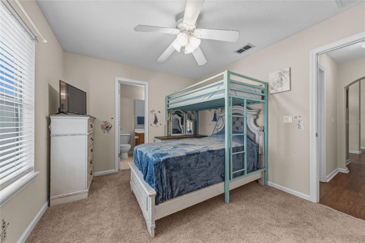 8664 Derry Drive, Jacksonville, FL 32244 Photo