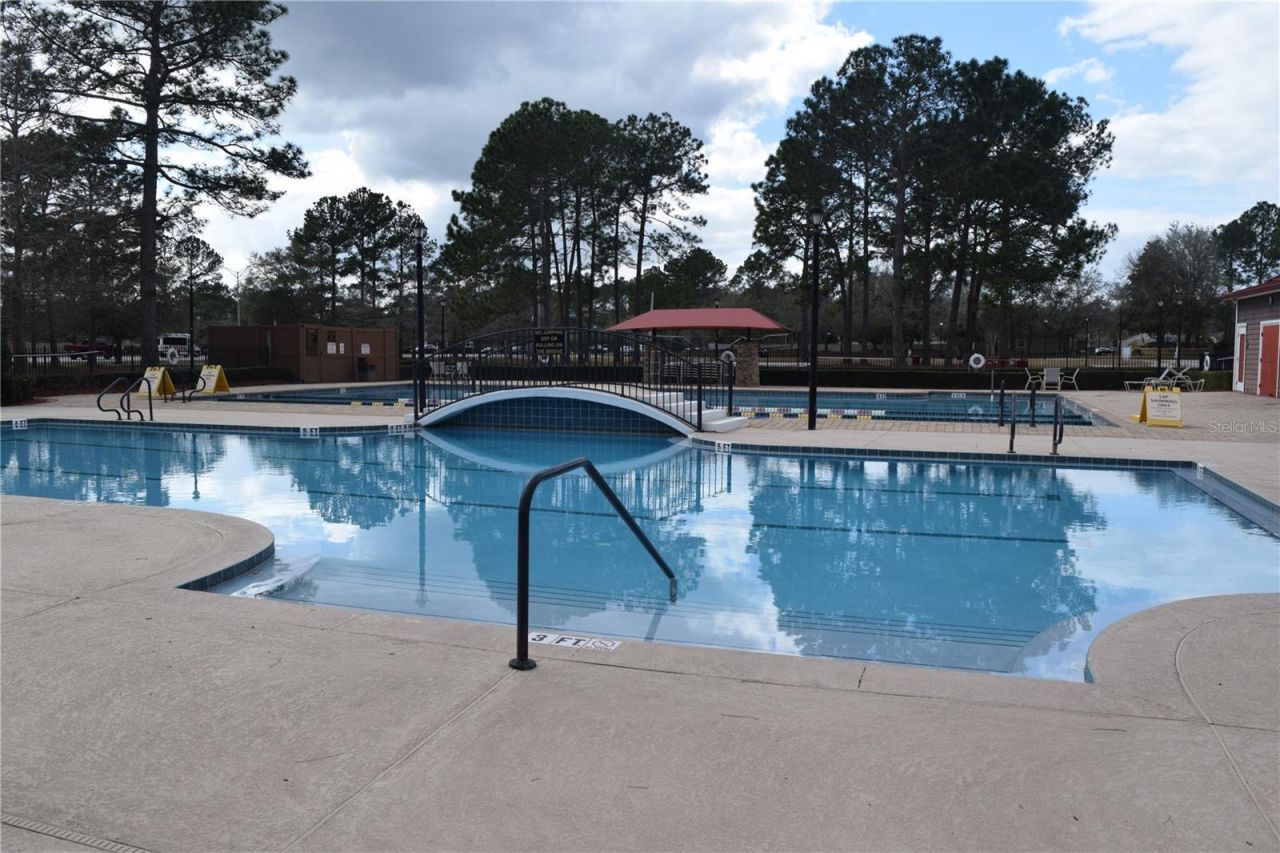 8664 Derry Drive, Jacksonville, FL 32244 Photo