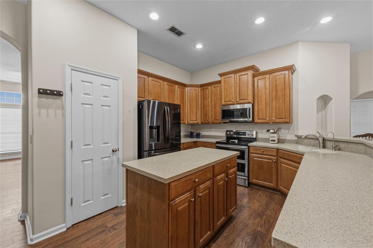 8664 Derry Drive, Jacksonville, FL 32244 Photo