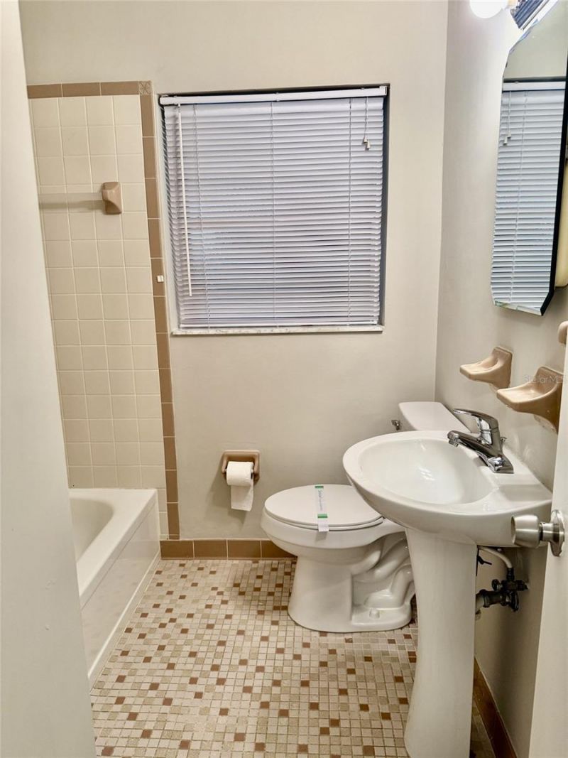 630 N Forsyth Road, Orlando, FL 32807 Photo