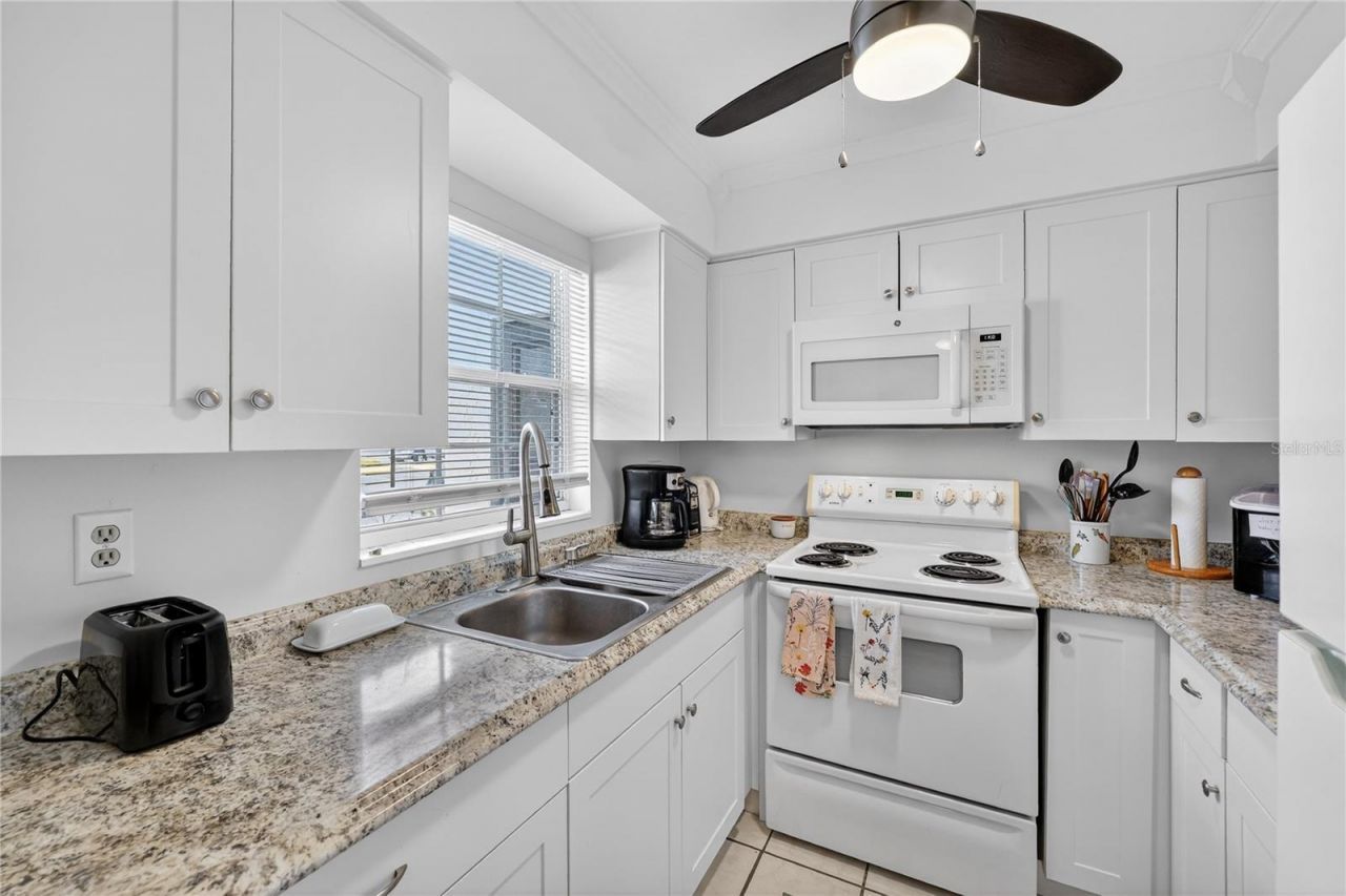 4502 3rd Street Circle W, Unit 239, Bradenton, FL 34207 Photo