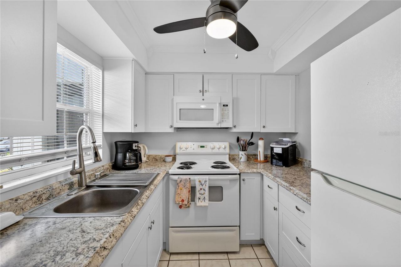 4502 3rd Street Circle W, Unit 239, Bradenton, FL 34207 Photo