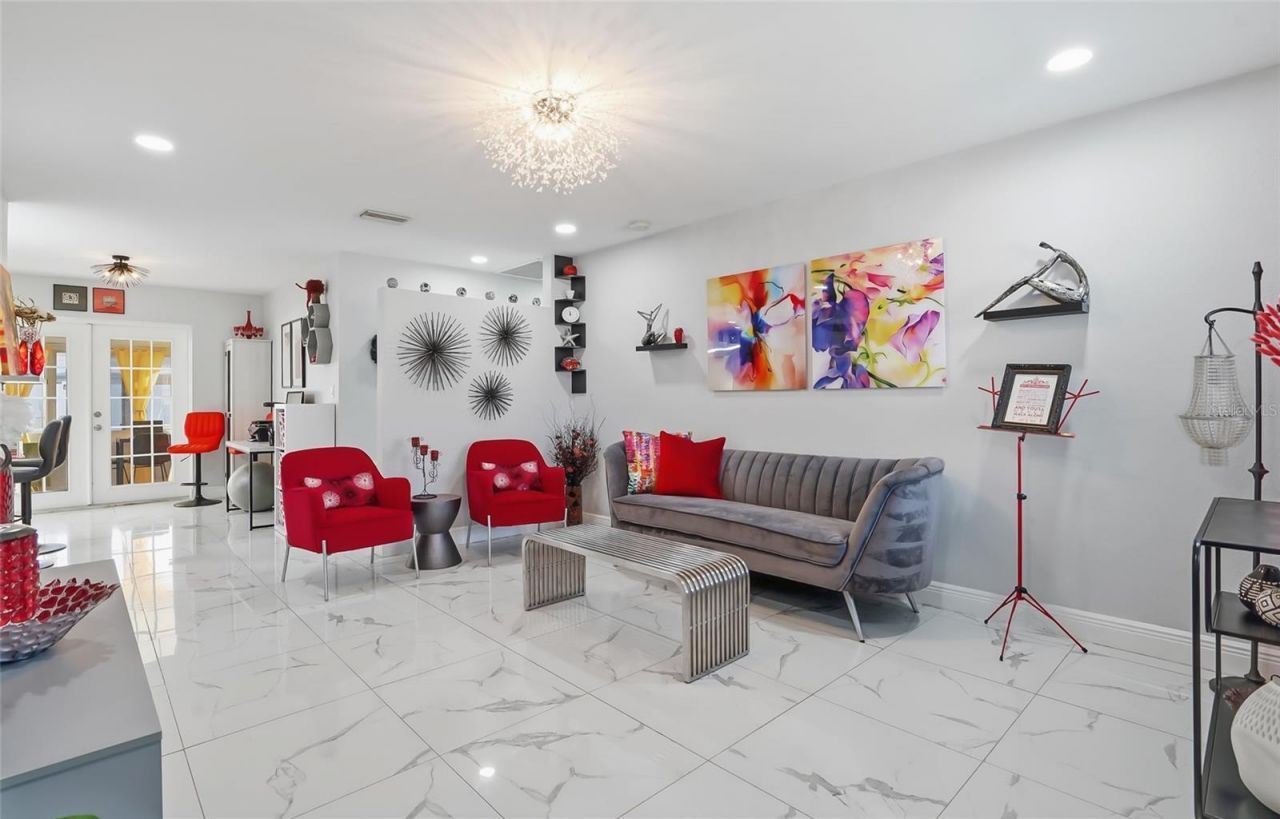 5718 18th Avenue N, Saint Petersburg, FL 33710 Photo