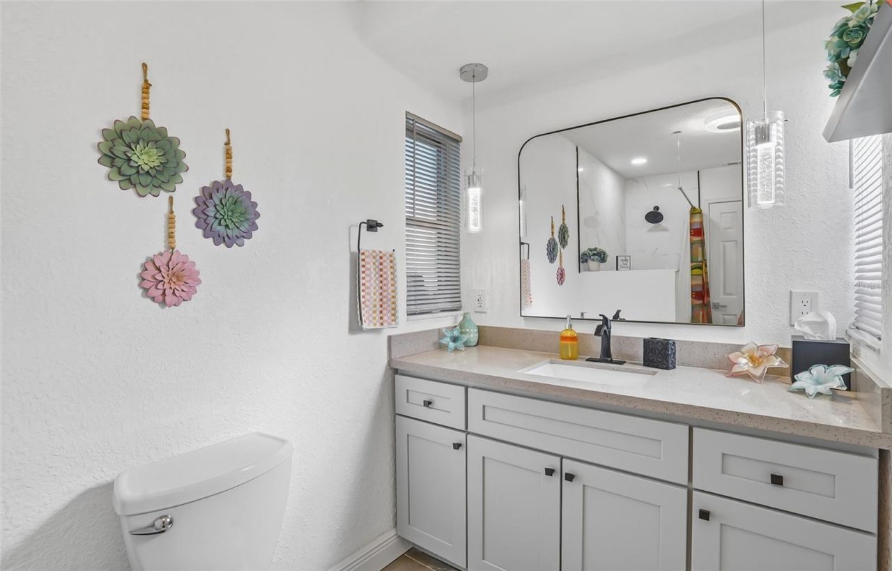 5718 18th Avenue N, Saint Petersburg, FL 33710 Photo