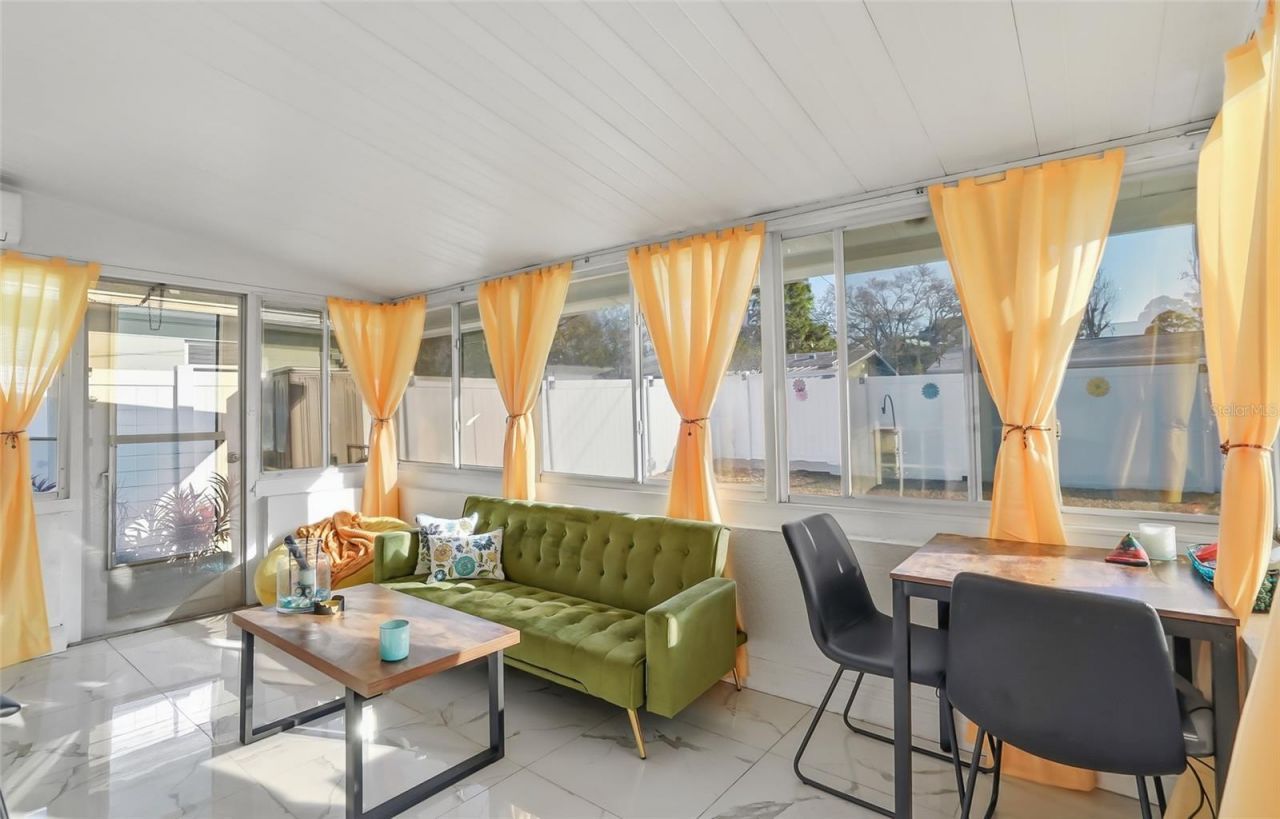 5718 18th Avenue N, Saint Petersburg, FL 33710 Photo