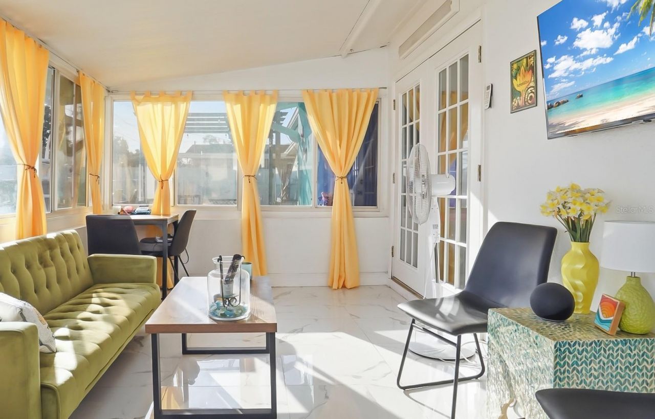 5718 18th Avenue N, Saint Petersburg, FL 33710 Photo