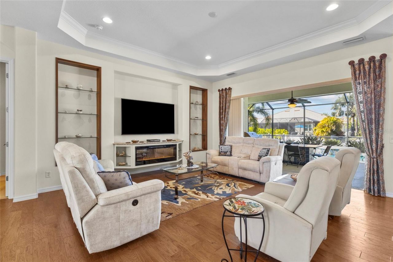 576 Mast Drive, Bradenton, FL 34208 Photo