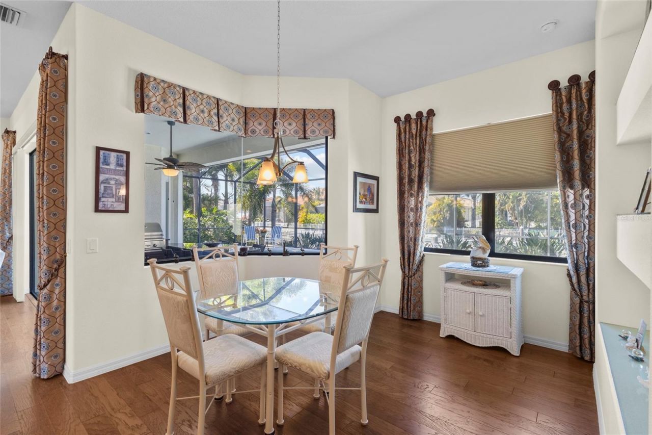 576 Mast Drive, Bradenton, FL 34208 Photo