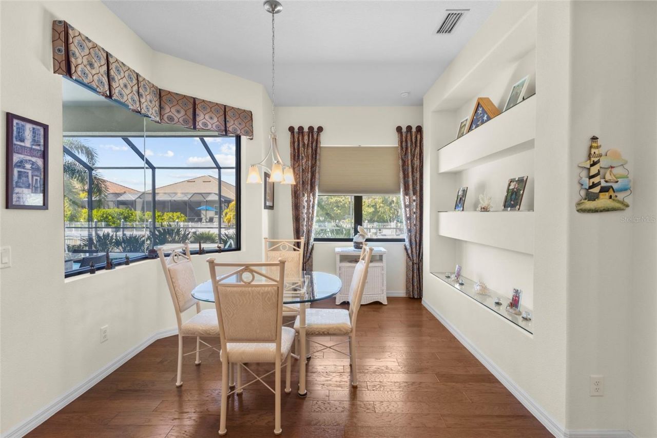 576 Mast Drive, Bradenton, FL 34208 Photo