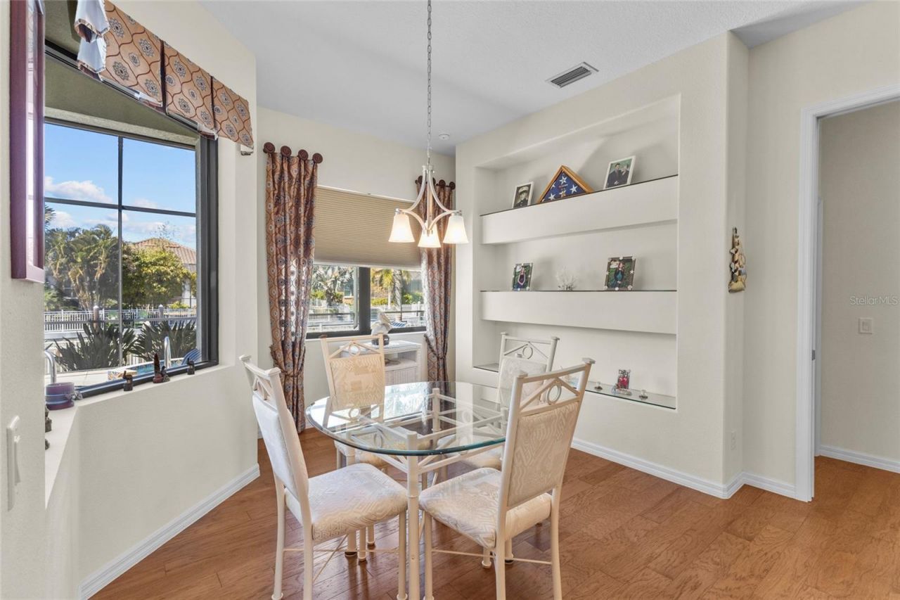 576 Mast Drive, Bradenton, FL 34208 Photo