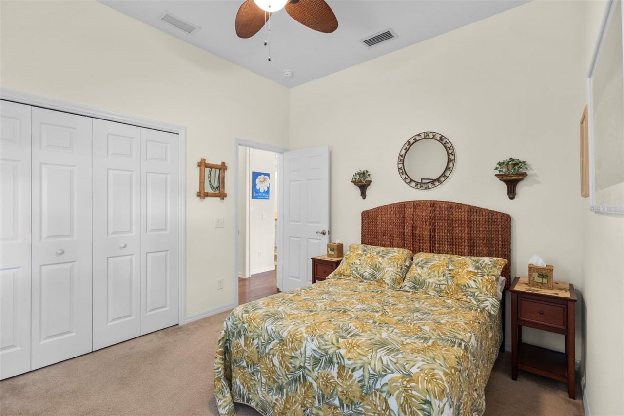 576 Mast Drive, Bradenton, FL 34208 Photo