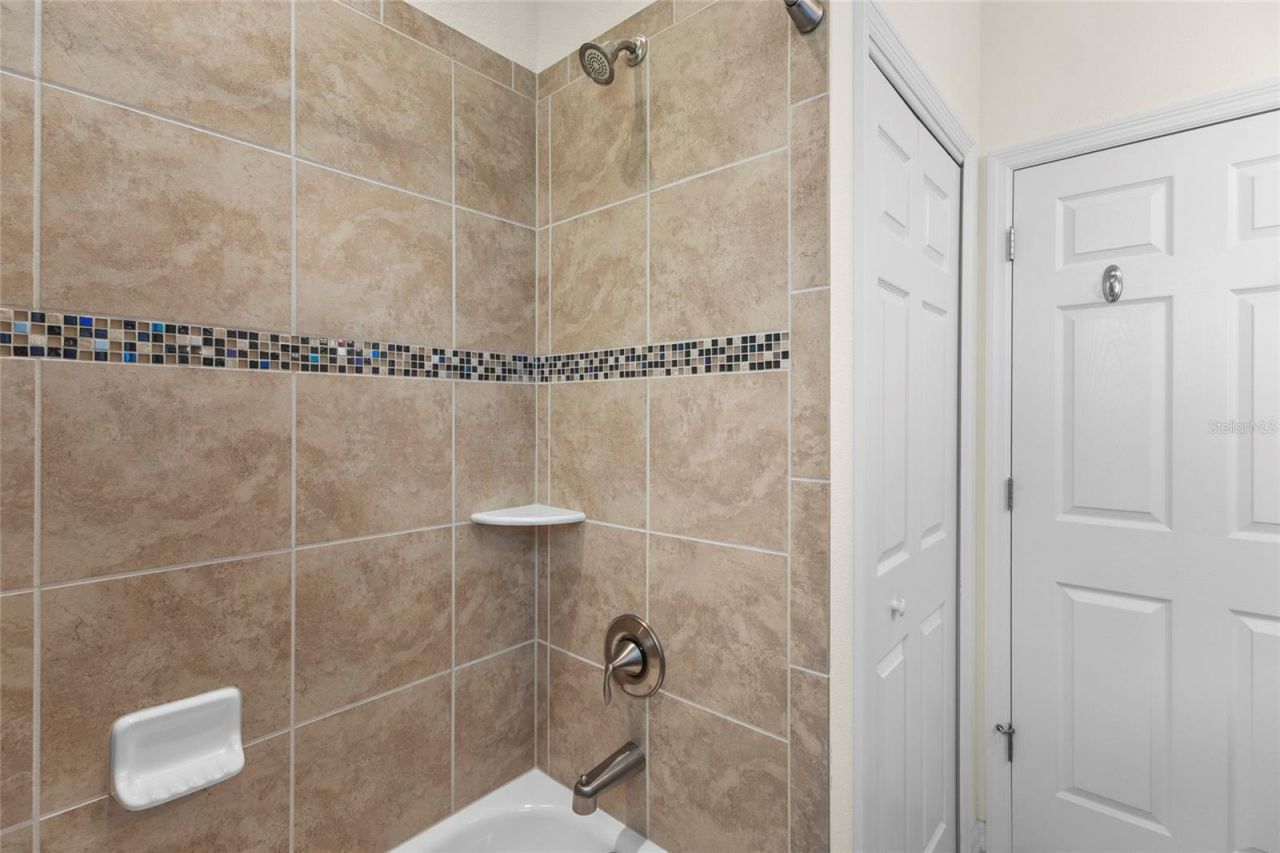 576 Mast Drive, Bradenton, FL 34208 Photo