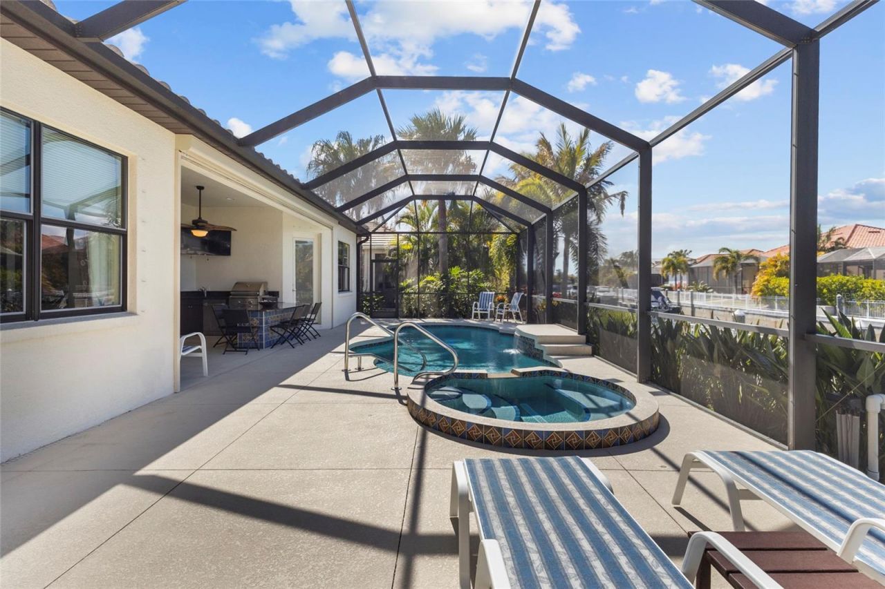 576 Mast Drive, Bradenton, FL 34208 Photo