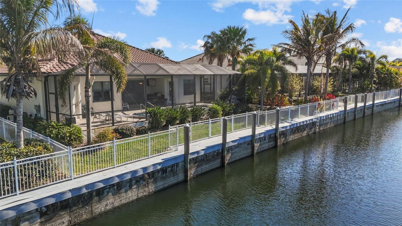 576 Mast Drive, Bradenton, FL 34208 Photo