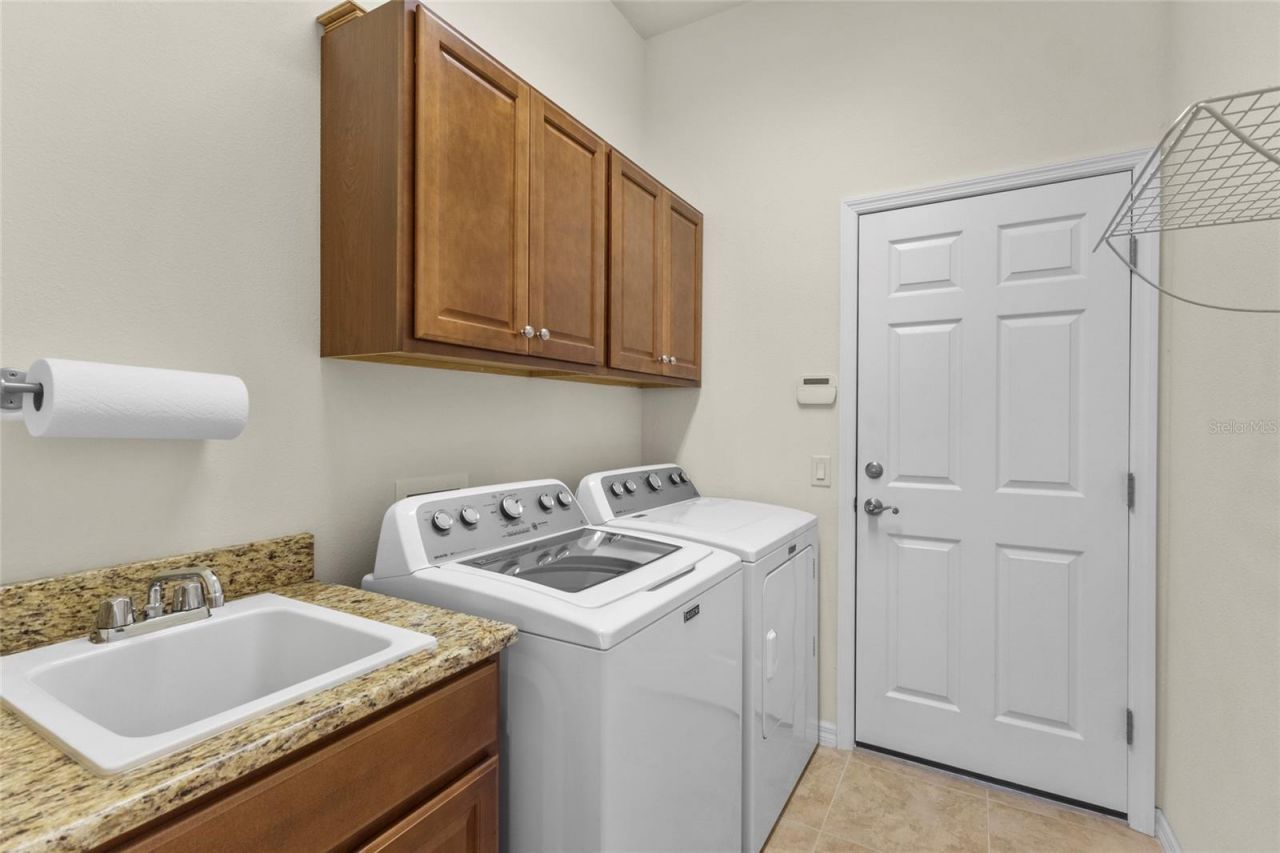 576 Mast Drive, Bradenton, FL 34208 Photo