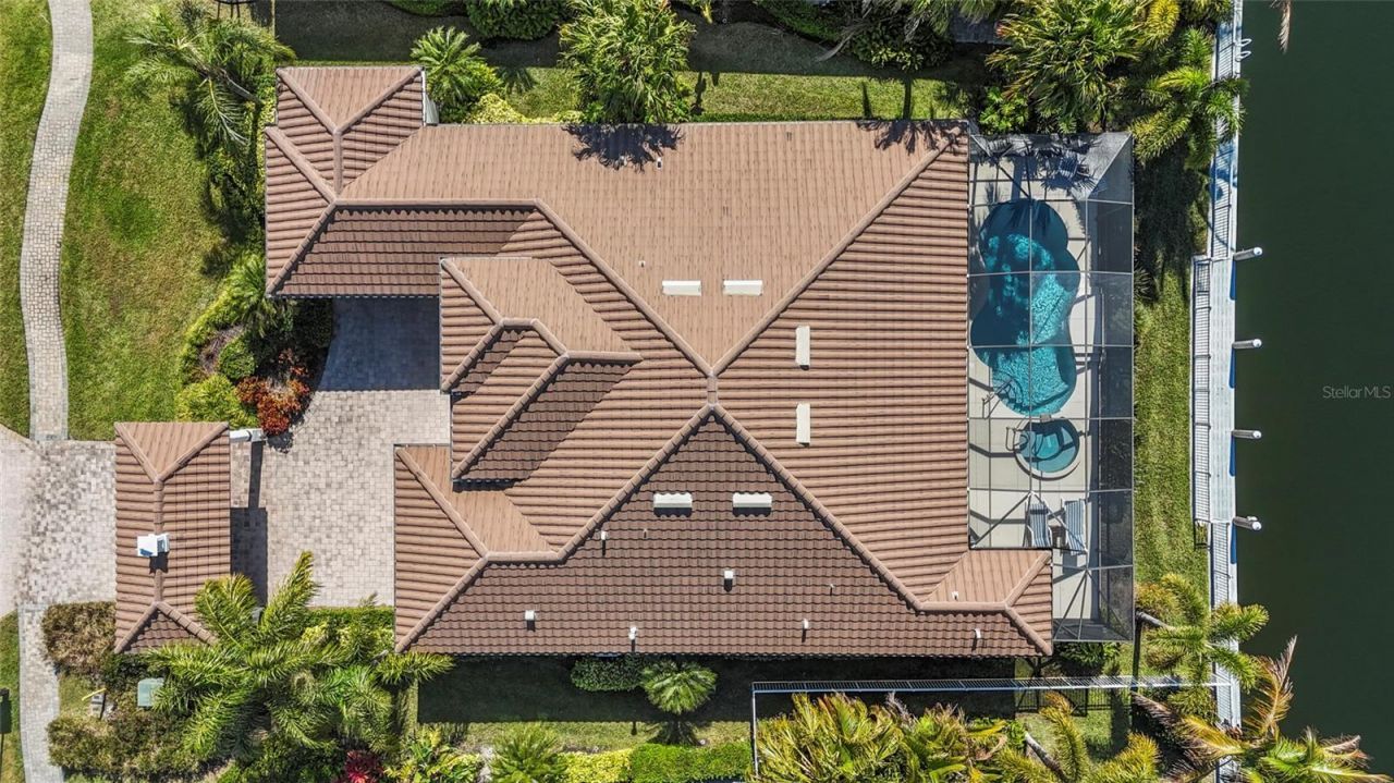 576 Mast Drive, Bradenton, FL 34208 Photo