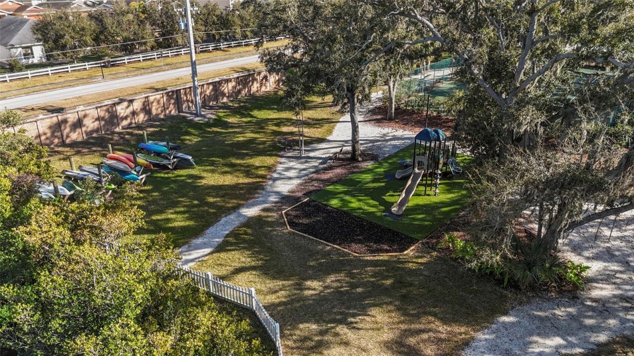 576 Mast Drive, Bradenton, FL 34208 Photo