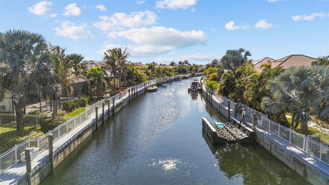 576 Mast Drive, Bradenton, FL 34208 Photo