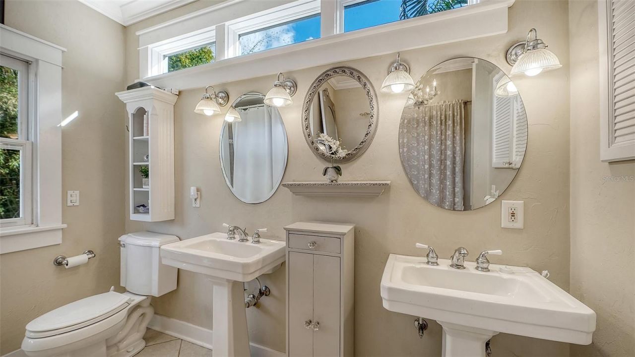 1751 Floyd Street, Sarasota, FL 34239 Photo