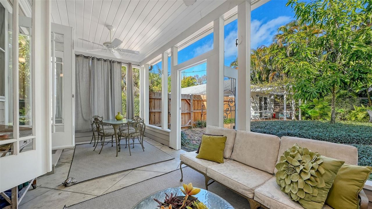 1751 Floyd Street, Sarasota, FL 34239 Photo