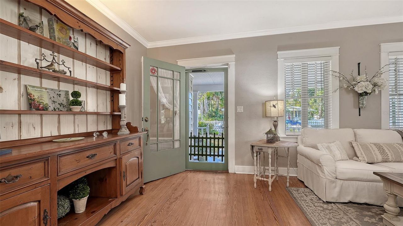 1751 Floyd Street, Sarasota, FL 34239 Photo