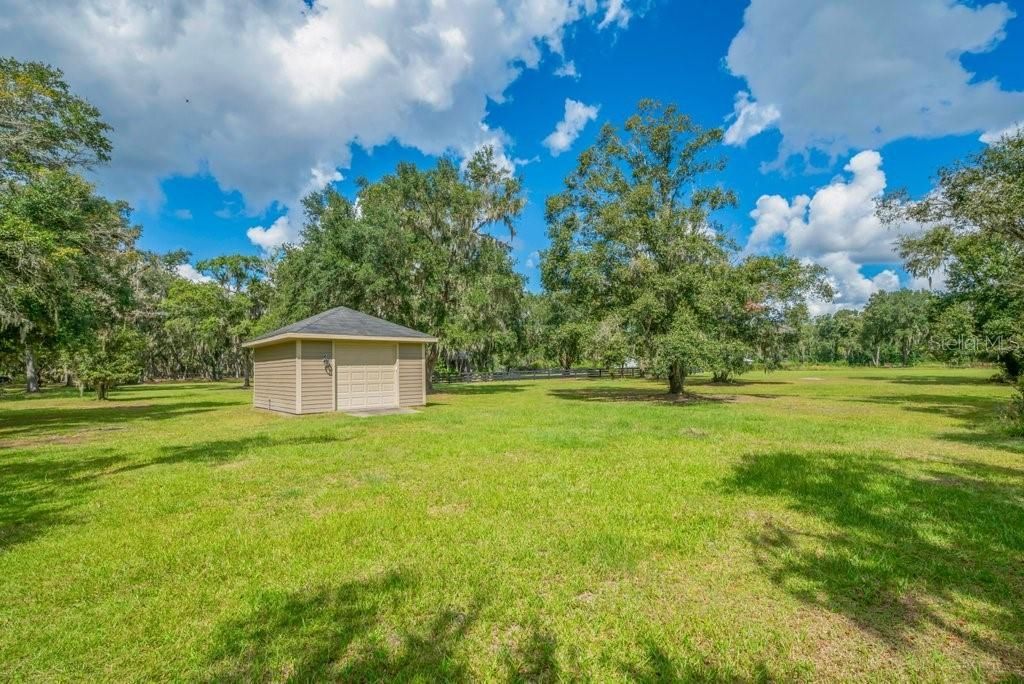 11832 Neal Road, Lithia, FL 33547 Photo
