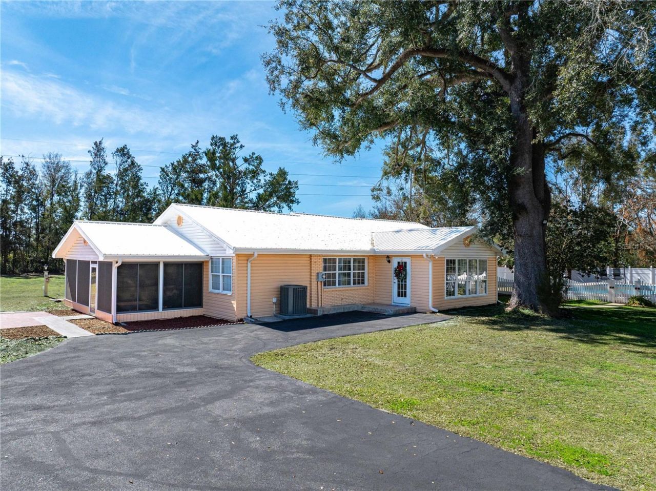 11085 E Us Highway 90, Lee, FL 32059 Photo