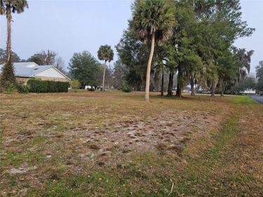 000 MOUNT ROYAL AVENUE, CRESCENT CITY, FL 32112