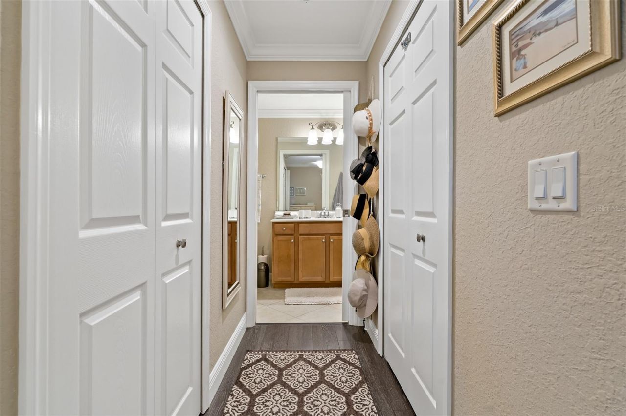 7015 River Hammock Drive, Unit 306, Bradenton, FL 34212 Photo