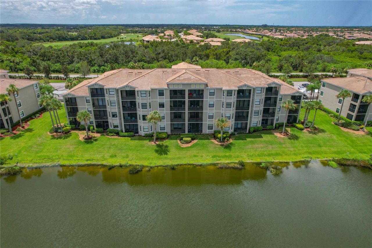 7015 River Hammock Drive, Unit 306, Bradenton, FL 34212 Photo