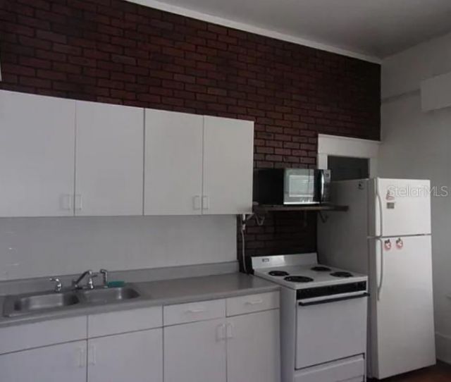 351 1st Street Ne, Saint Petersburg, FL 33701 Photo