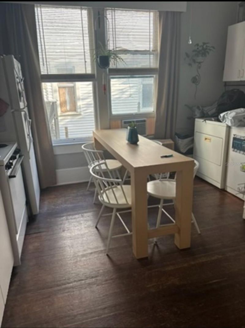 351 1st Street Ne, Saint Petersburg, FL 33701 Photo